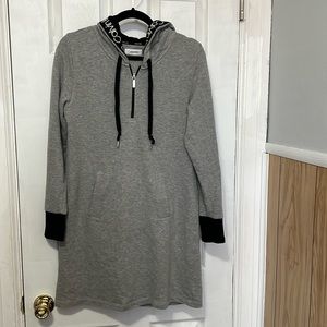 Calvin Klein Long Pullover Hoodie with pockets Medium